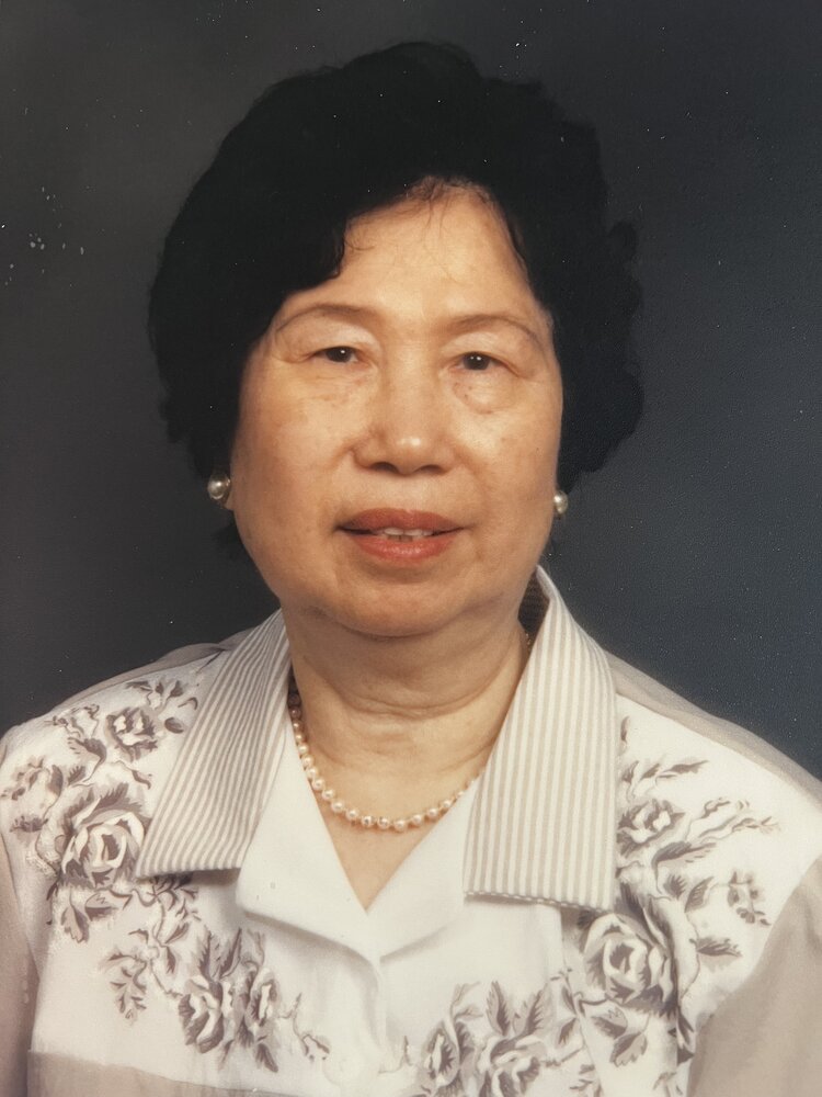 Mrs. Wei Len Leung 梁譚惠蓮太夫人