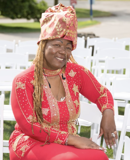 Ms. Earline  Lyons