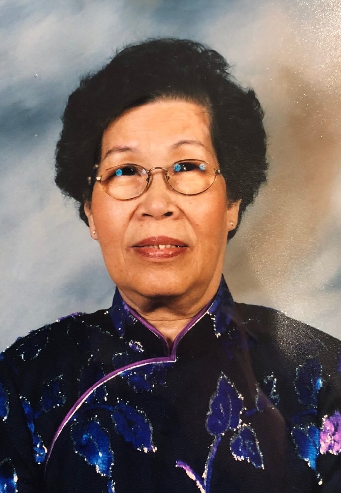 Ms. Po Lin Shek 陳石寶蓮太夫人