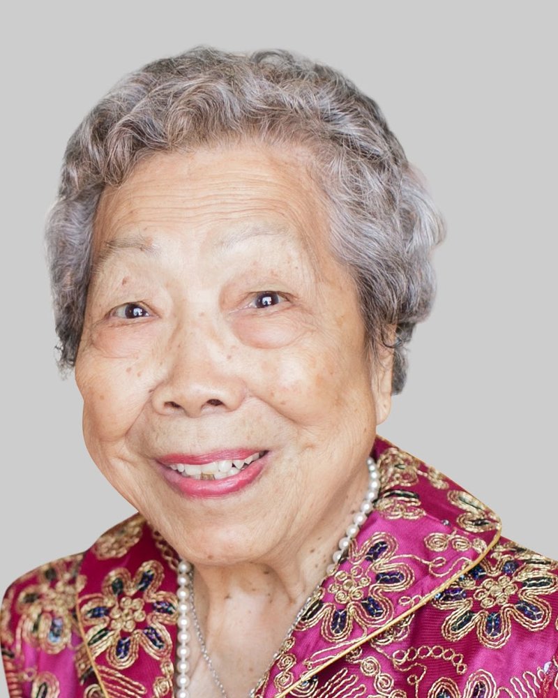 Mrs. Wai Tak Lai Au 區黎偉德太夫人