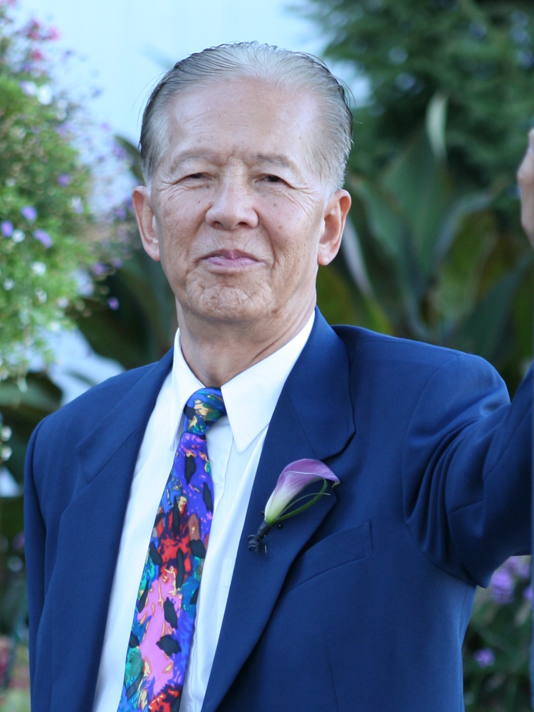 Mr. Pak Lun Lam 林伯倫先生