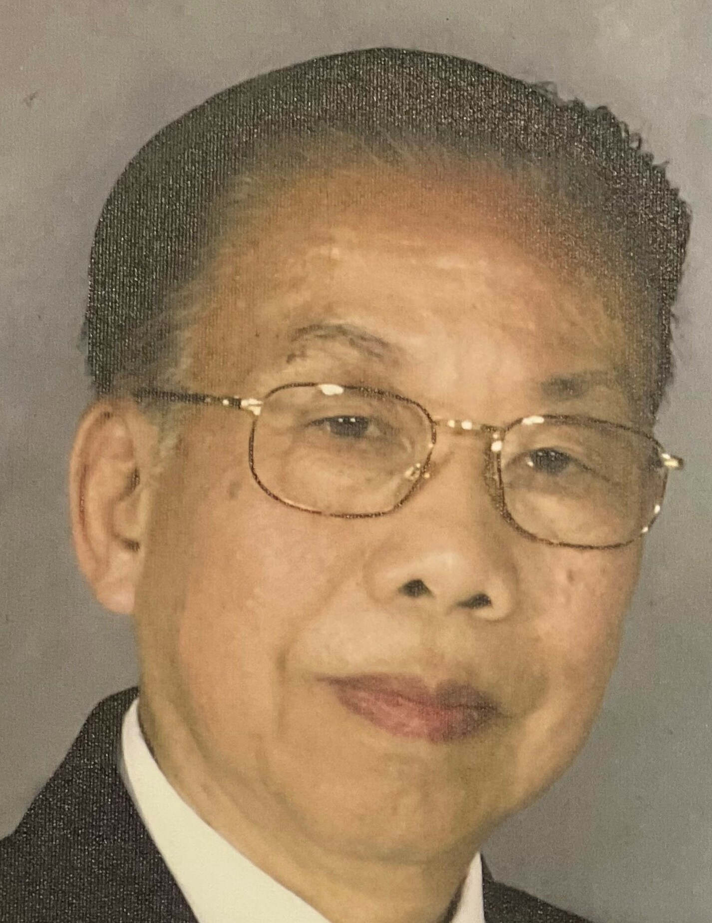 Mr.Minh Long Tran 陳明龍先生