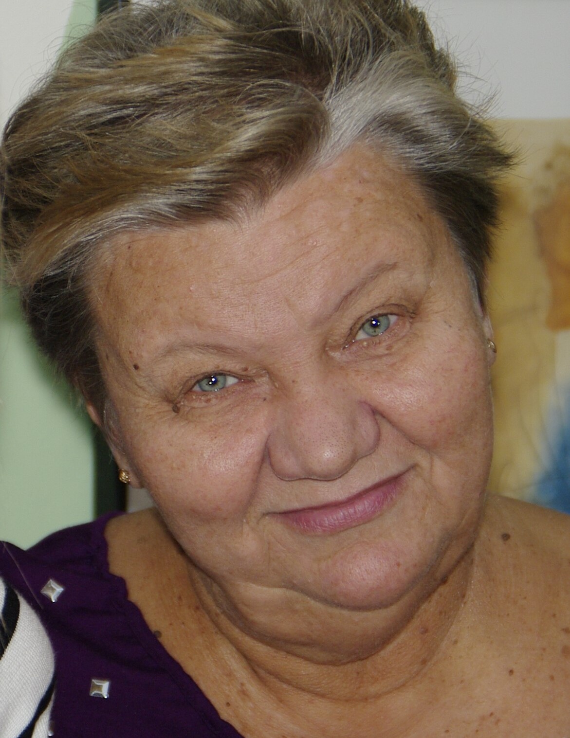 Ms. Ewa Swierk