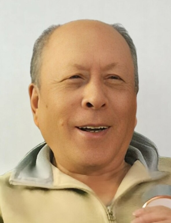 Mr. Wei Yan 闫伟先生